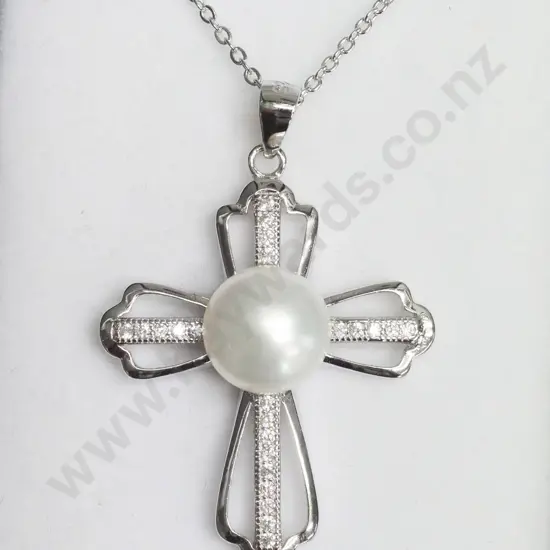 silver cross pendant with cz & pearl stamped 925
