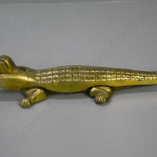 brass crocodile nutcracker L-380