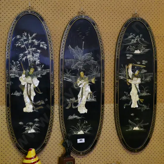 3x oval framed 3 dimensional Japanese lacquer wooden panels (slight damage to one)  H-910 W-310