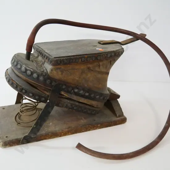 vintage wood and leather bellows H-300 L-500 W-230