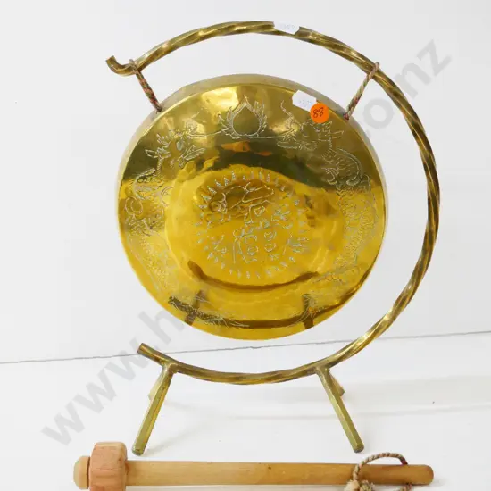 brass dragon motif gong on brass stand with wooden striker H-300