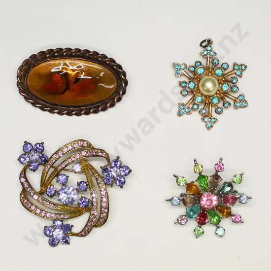 4 costume brooches