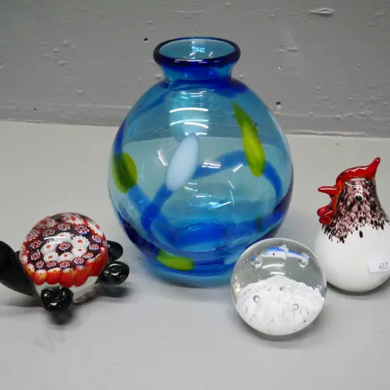 4 art glass items - vase H160 and 3 paper weights - millefiore turtle, hen and globe with fish