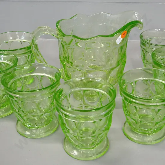 green depression glass water set with 7 tumblers - jug is H-150
