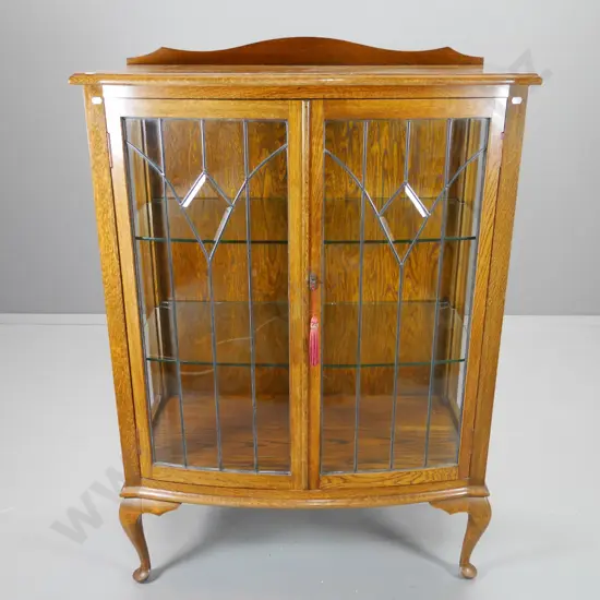 deco oak cab-leg bow-front china cabinet with 2 glass shelves, 2 lockable leadlight doors H1230 W880 D440