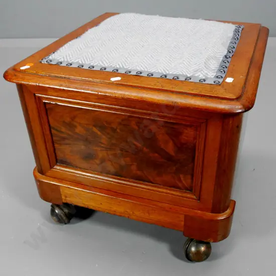 vintage shoe shine box with lift our foot rest H390 W470 D440