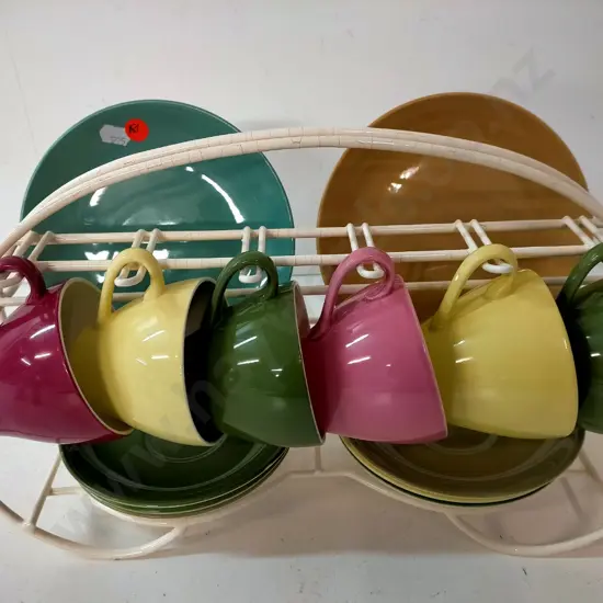 Crown Lynn colour glaze tea set in wire stand - 6 cups and saucers and 2 side plates (mismatched)