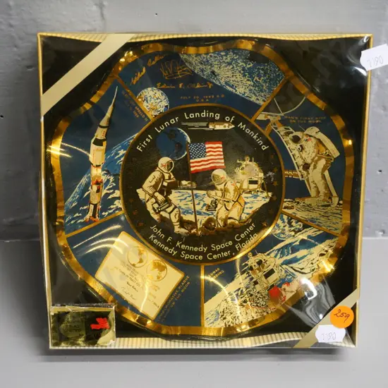First Lunar Landing commemorative dish in original box. Diameter 170