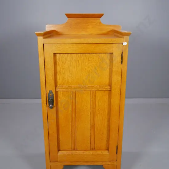 deco oak pot cupboard with upstand top, metal drop handle H-890 W-430 D-330