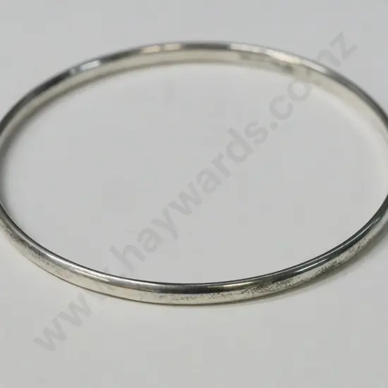 silver bangle stamped stgsil 7 VKS Ltd
