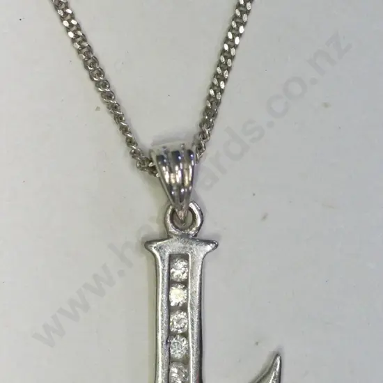 silver pendant the letter L with cz  stamped 925