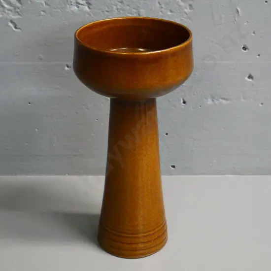 Teal Potteries Balclutha vase H-260 D-130