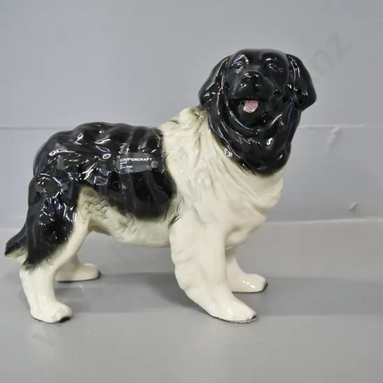 Coopercraft porcelain dog figure H-170 L-210