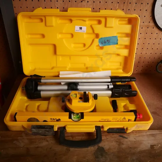 cased laser spirit level