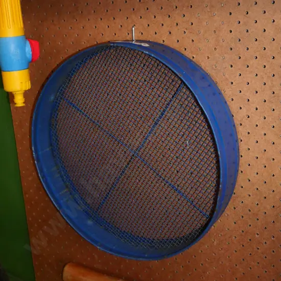 garden sieve