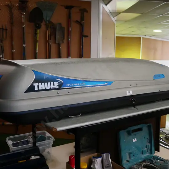 Thule Ocean 600 roof pod