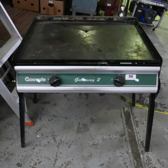 Gasmate Getaway 2 burner bbq