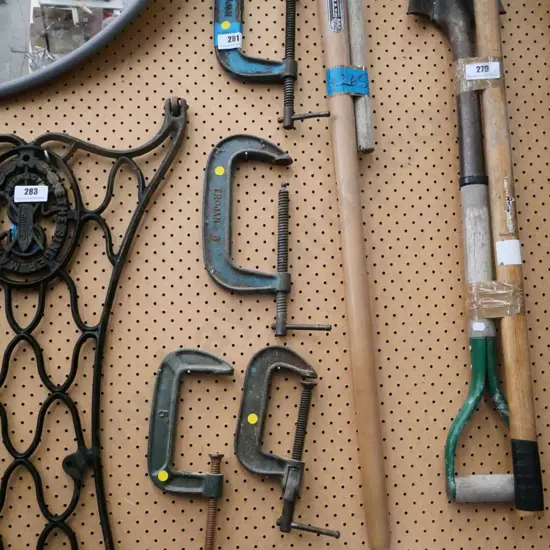 4 G clamps - yellow dots