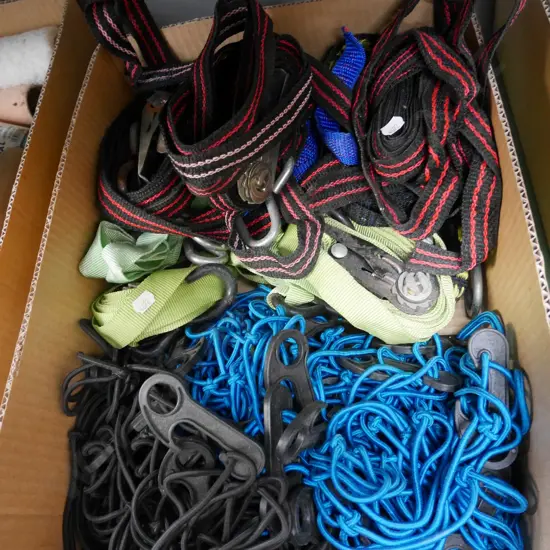 box; elastic cargo nets, load strops