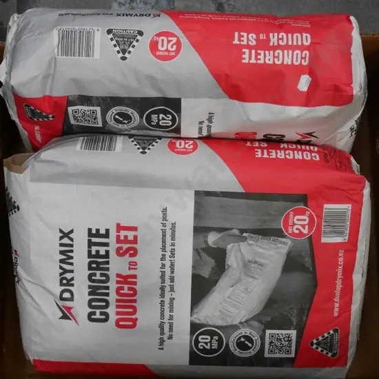 2 bags of 20kg quick set concrete