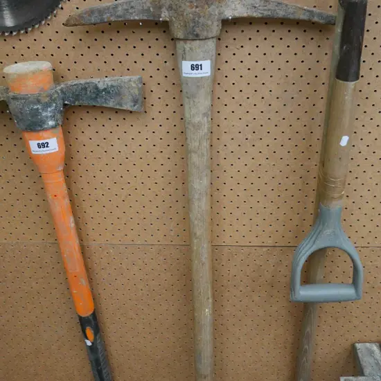 pick axe
