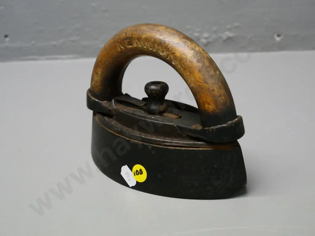 antique sad iron with wooden handle H-130 L-180 Image 1++