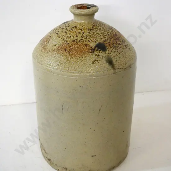 narrow-necked stoneware crock, no maker's marks H-390 D-260