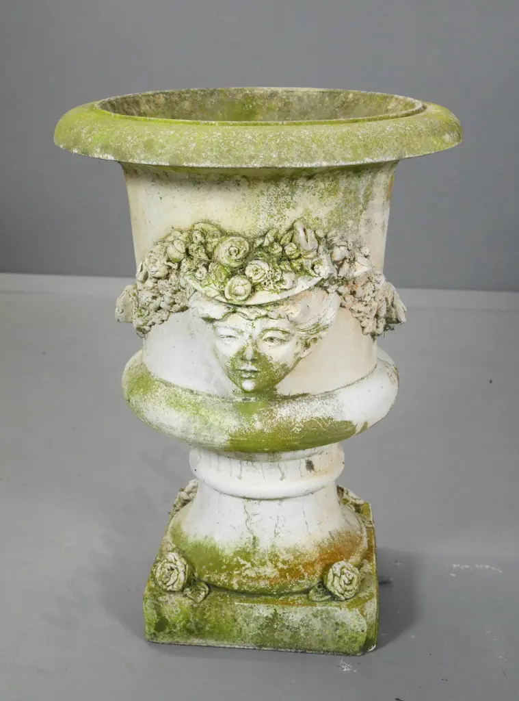 cast concrete classical style garden urn with pipe for fountain fitting H-580 Diameter 400 Image 1++