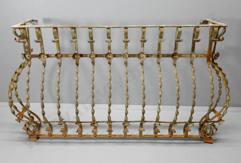 French "Romeo& Juliet" style wrought metal balcony surrounds - corrosion and paint wear H-930 W-1830 D-430 Image 1++