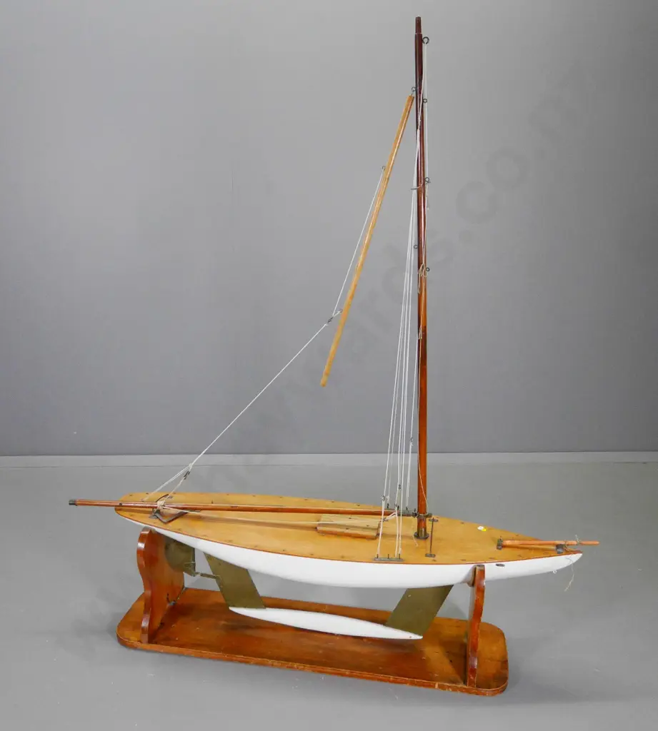 vintage large timber and brass pond yacht on stand - H-1640 L-1470 Image 1++