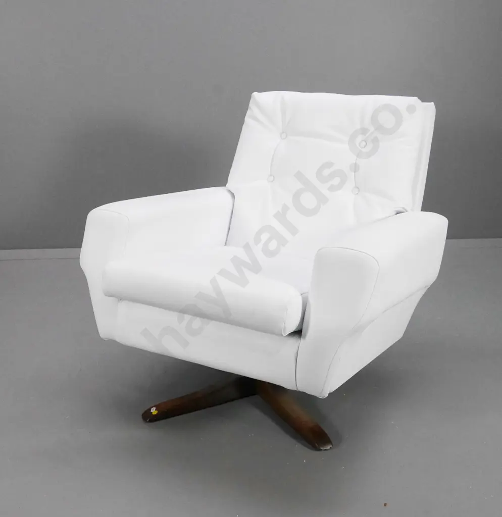 retro swivel lounge chair with timber base, upholstered in white vinyl H-780 W-760 D-810 Image 1++