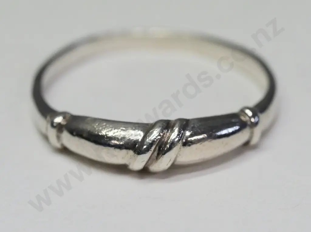 silver ring stamped 925 Image 1++