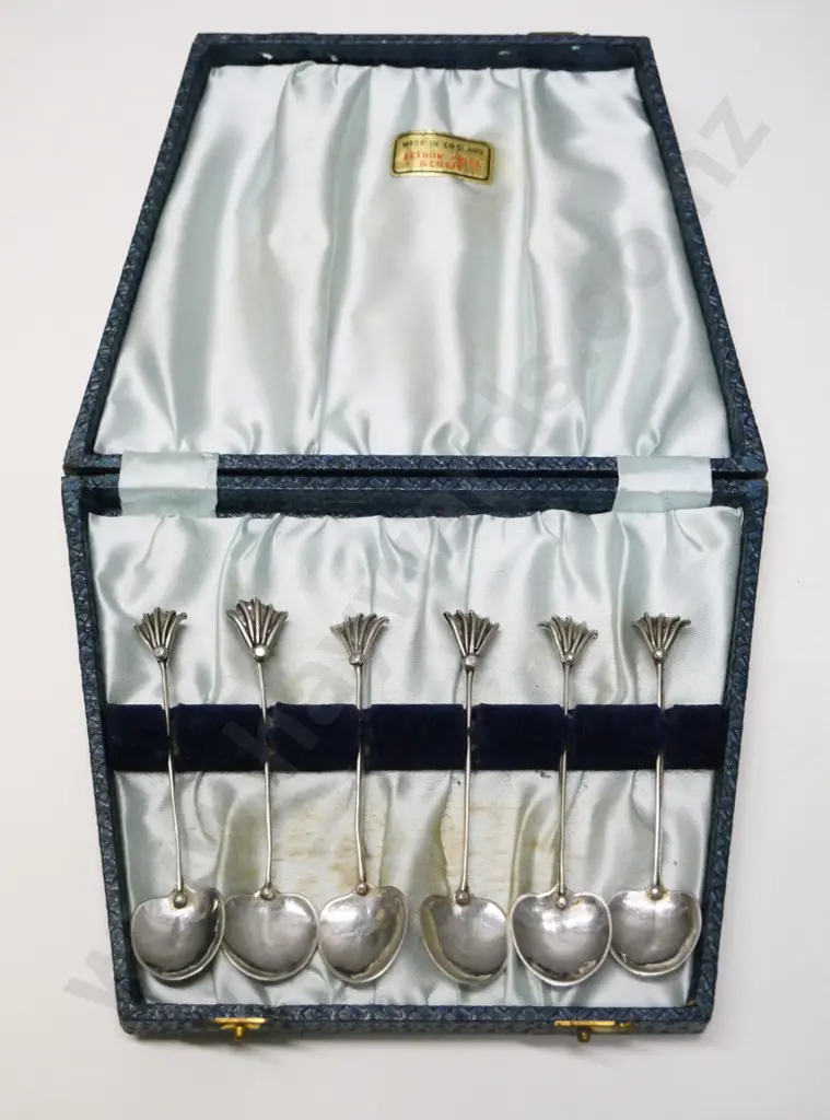 cased set of teaspoons 'Arthur Price & Co Ltd Image 1++