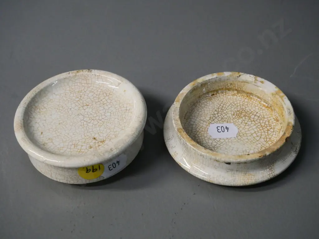 John Goswell & Co. Cherry toothpaste porcelain pot - some chips and crazing. Lid D-90 Image 1++