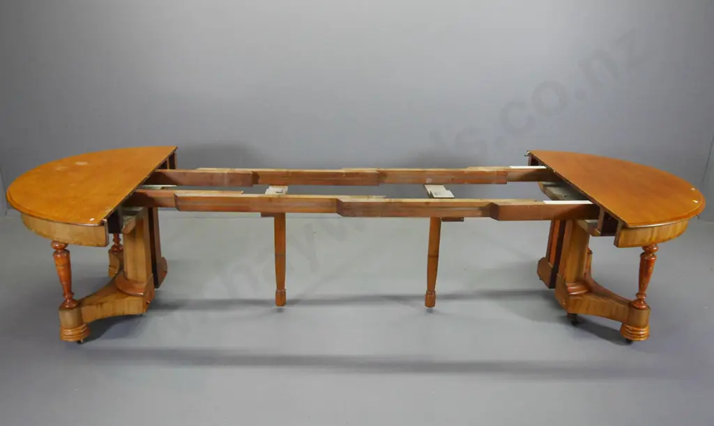 antique mahogany extending dining table w/faceted column base, 3 leaves H750 max L2240 W1210, 4 balloon back chairs Image 1++