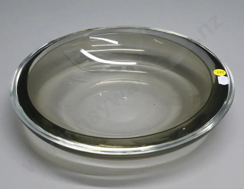 large art glass smoked colour bowl - diameter 250 Image 1++