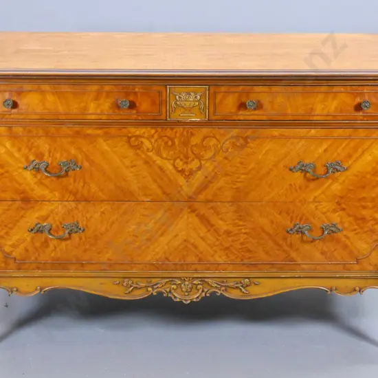 mahogany Louis-style 4-drawer chest with veneer and marquetry fronts, carved detail, top polish worn H900 W1310 D540