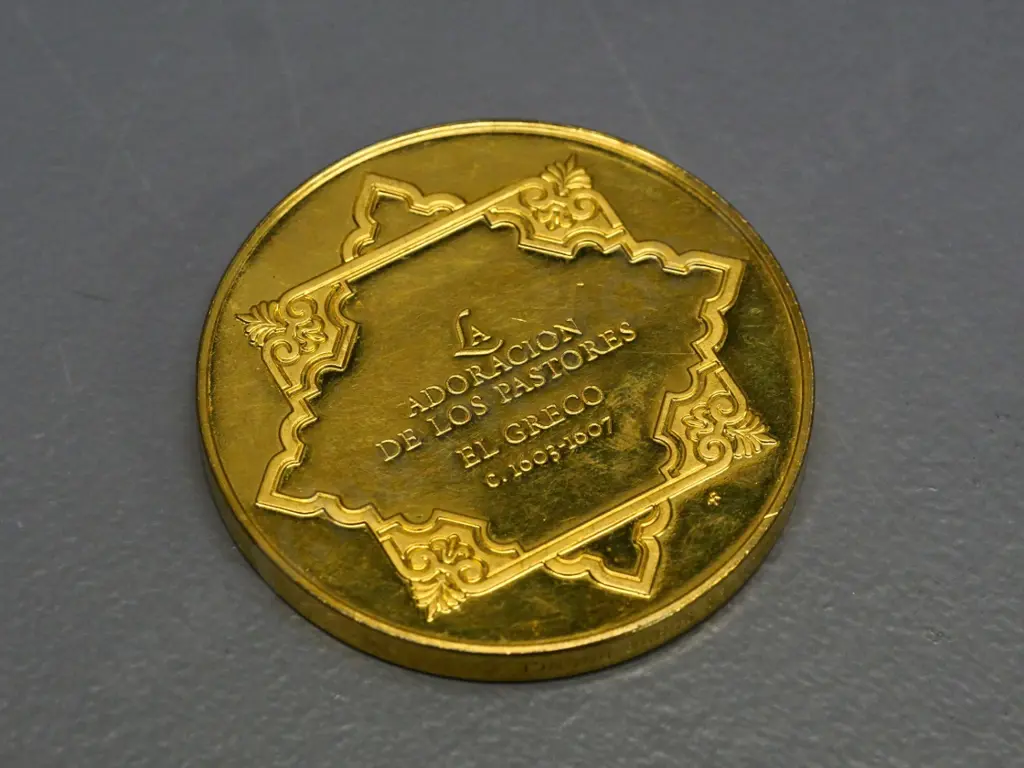 gilt bronze medallion Image 1++