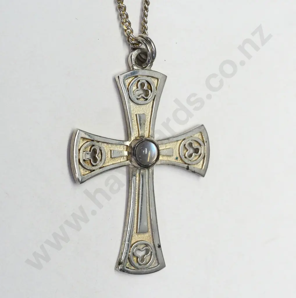 silver cross with moonstone stamped 925 Image 1++