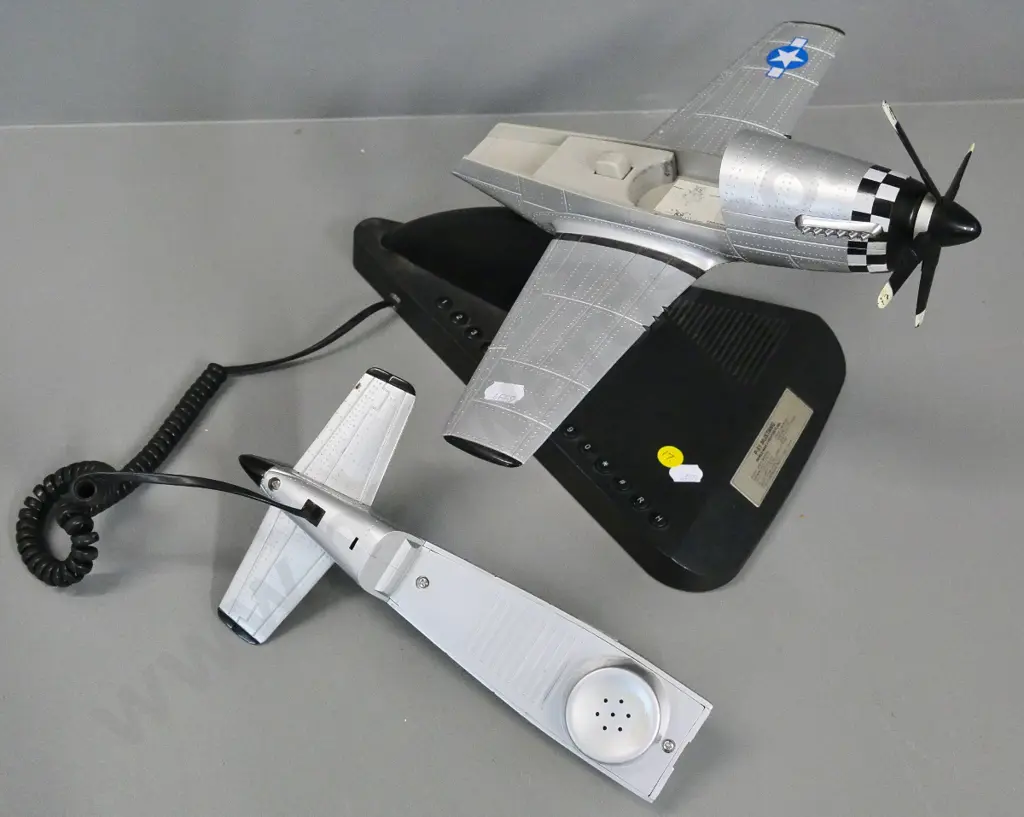 plastic P-51 Mustang WWII fighter plane novelty telephone H-260 L-370 W-350 Image 1++