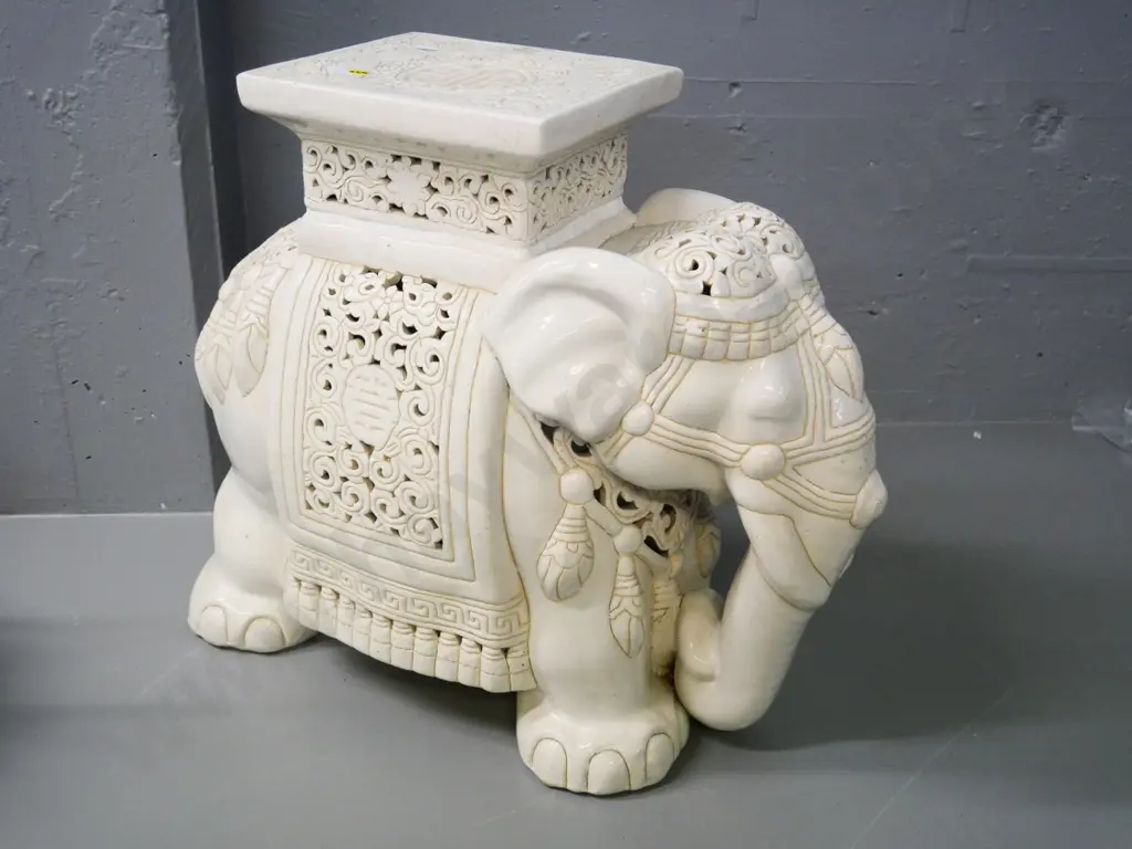 large cream ceramic elephant pot stand H-440 L-500 W-225 Image 1++