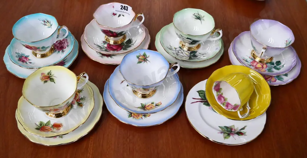 set of 6 Royal Albert rose pattern trios, a colour glaze Old English Rose coffee cup & saucer and a Paragon plate Image 1++