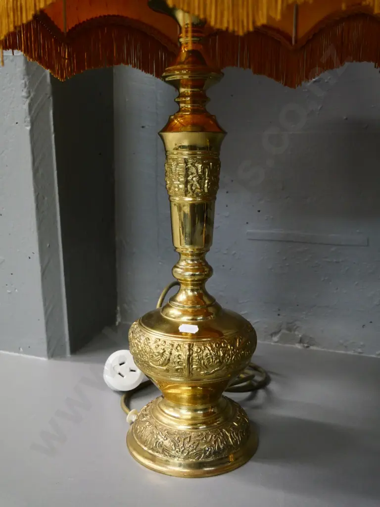 pair of cast brass table lamps with tasseled Empire shades  -H-690 Diameter 370 Image 1++