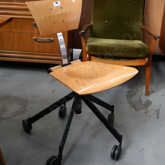 retro Scandinavian style swivel task chair with moulded plywood seat and back H-700 W-480 D-500