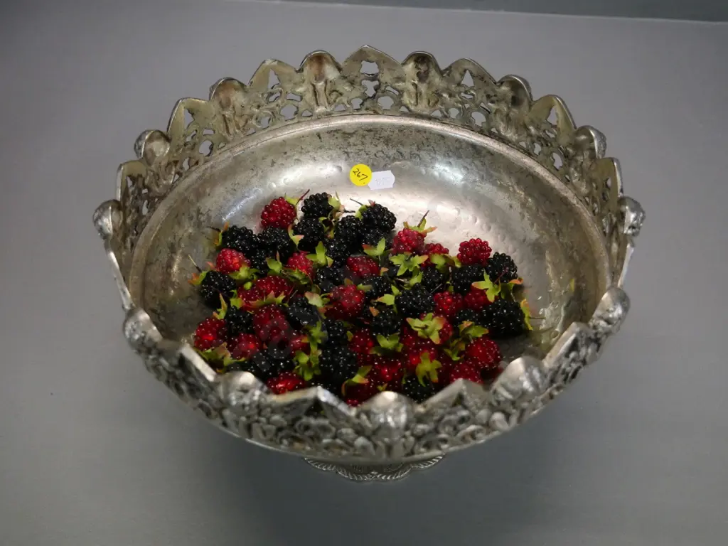 ornate plated comport bowl H-170 D-270 w/plastic fruit Image 1++