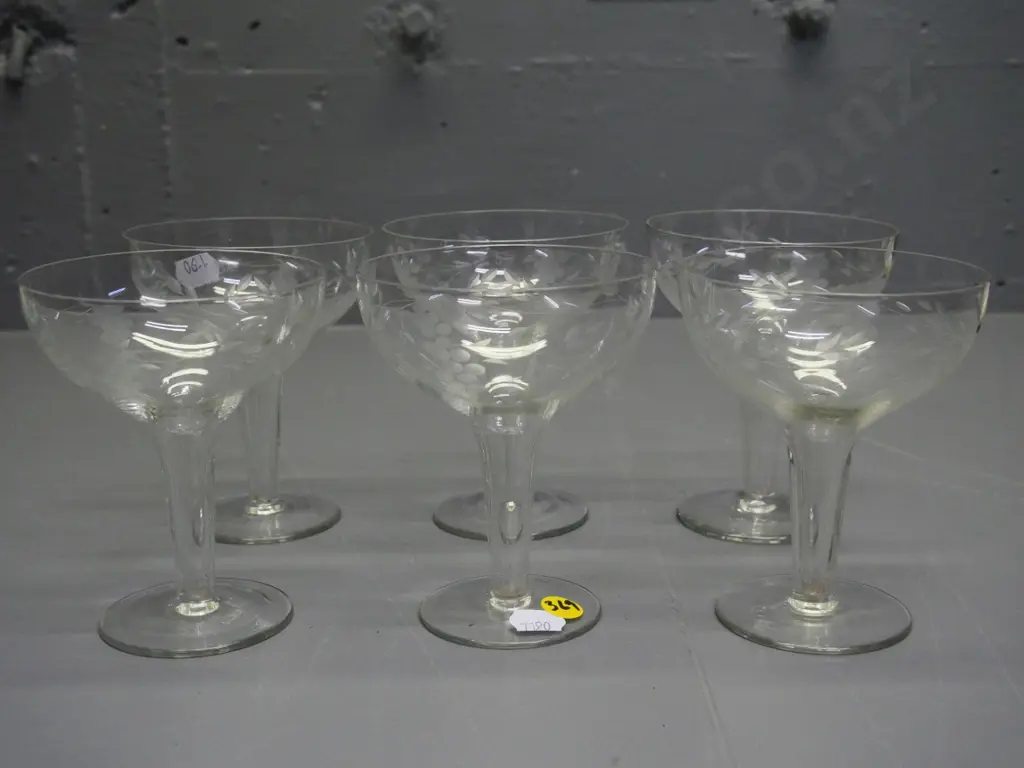 6 etched hollow stemmed champagne glasses Image 1++