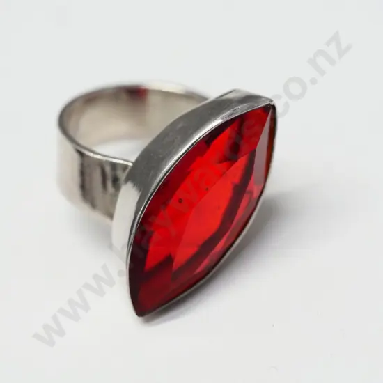 silver large red stone dress ring stamped 925