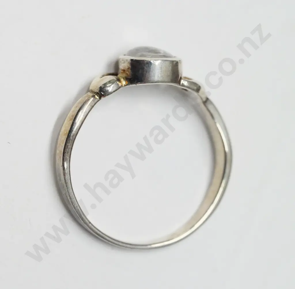 silver moonstone ring stamped 925 silver Image 1++