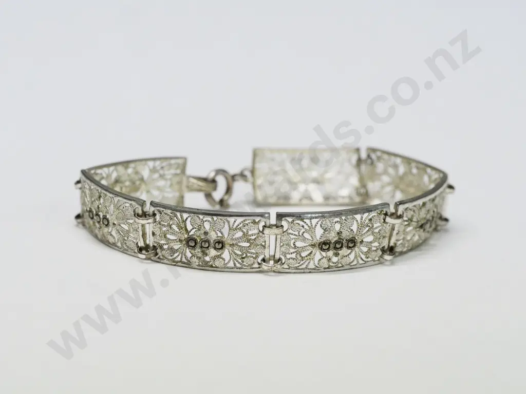 filagree bracelet no mark Image 1++