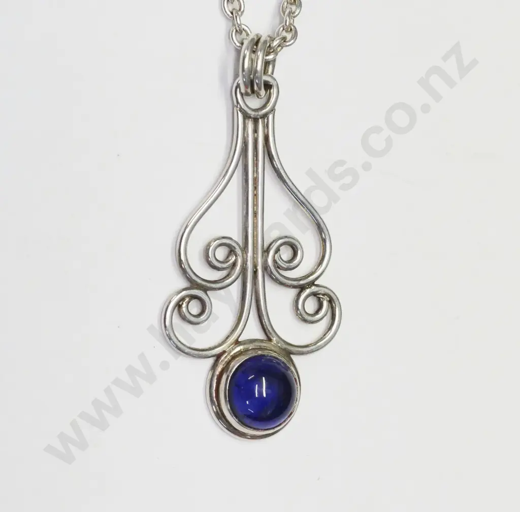 silver pendant with blue stone chain stamped 925 Image 1++